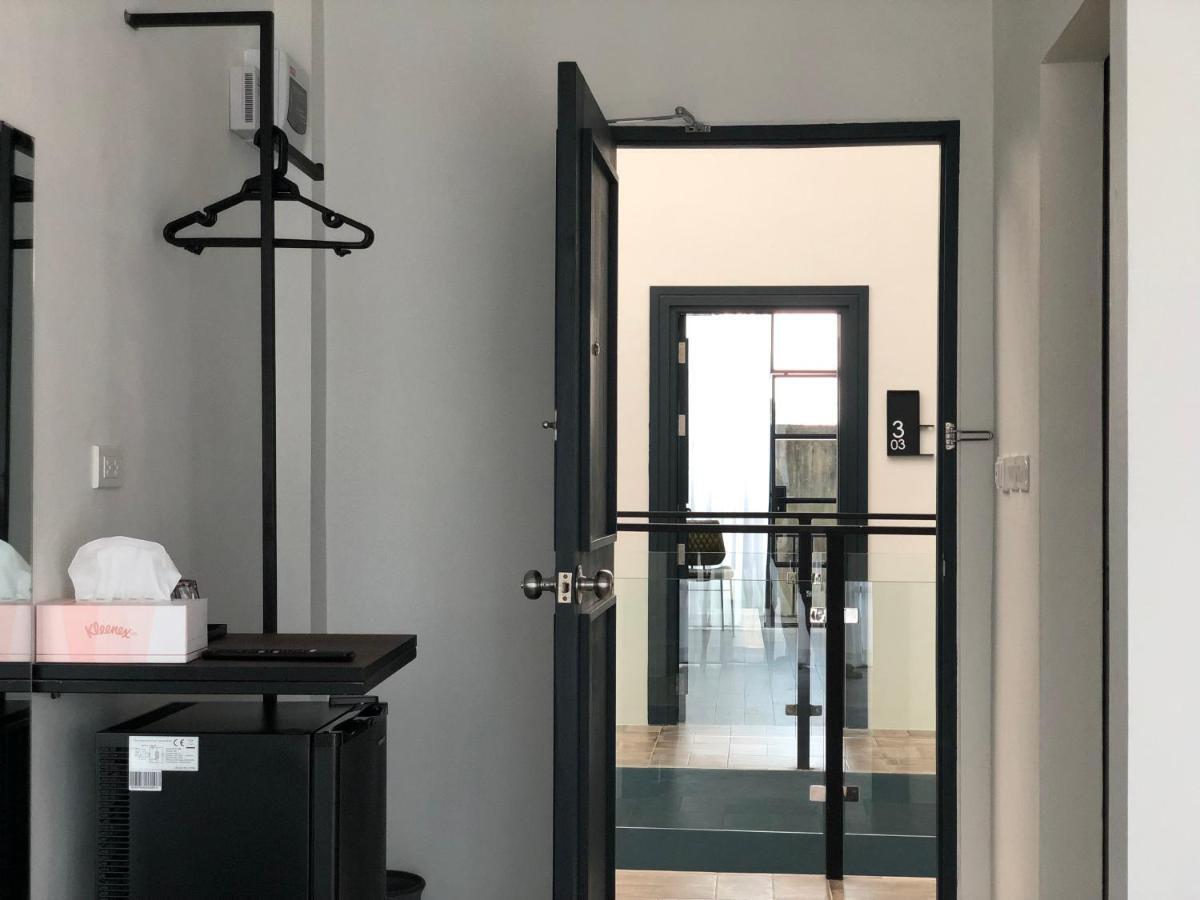 Goodnight Poshtel + Free Netflix Hotel Хат Яй Екстериор снимка