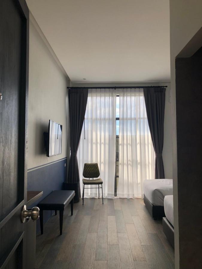 Goodnight Poshtel + Free Netflix Hotel Хат Яй Екстериор снимка