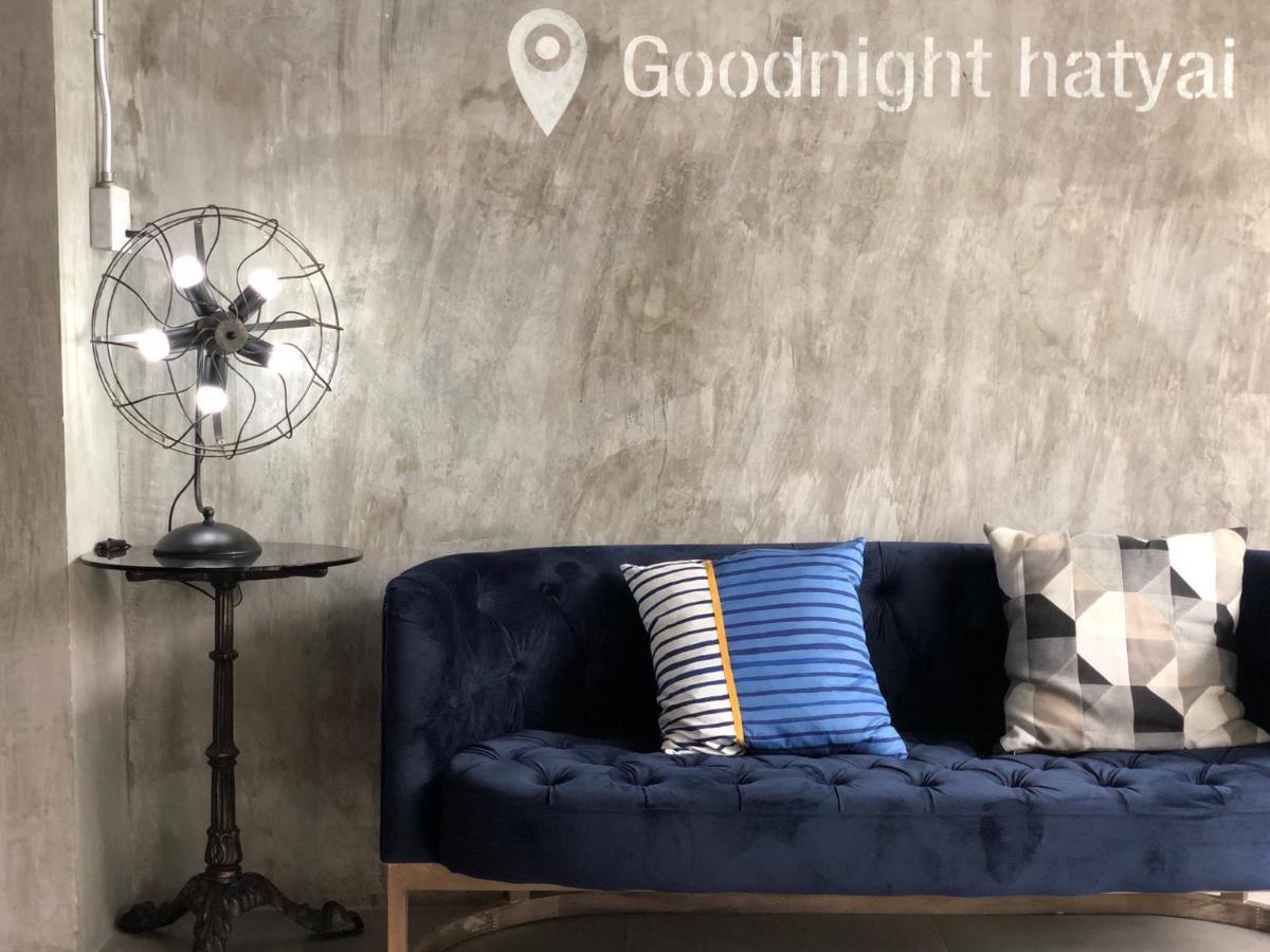 Goodnight Poshtel + Free Netflix Hotel Хат Яй Екстериор снимка
