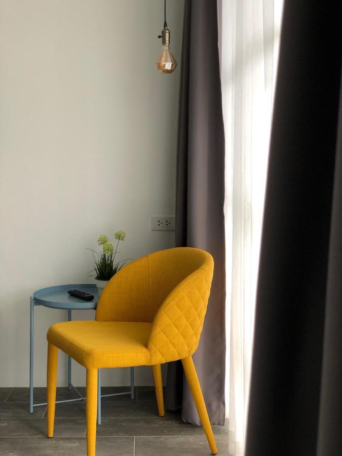 Goodnight Poshtel + Free Netflix Hotel Хат Яй Екстериор снимка